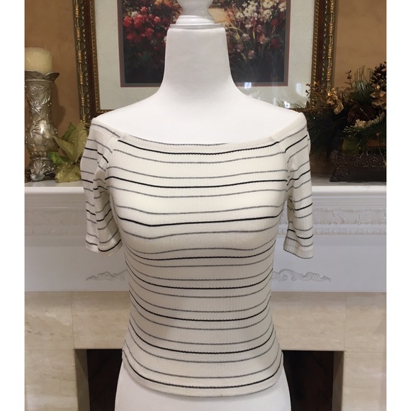 🔘✨NB Trendy - Striped Top✨🔘 - Picture 1 of 3